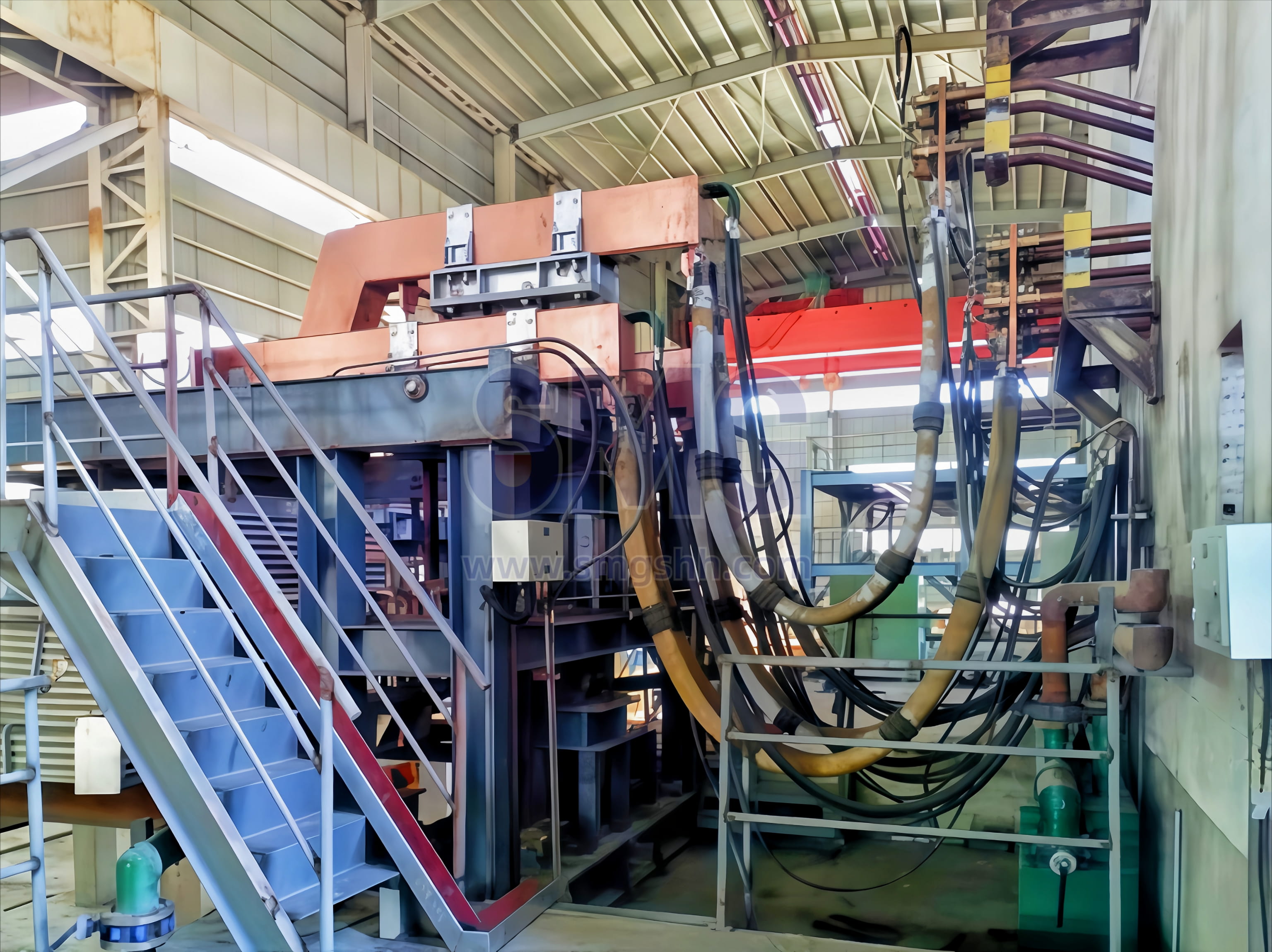 electric-arc-furnace-EAF-ladle-refining-furnace-hydraulic-piping-water-cooling-piping-steelmaking-smelting-furnace (5).jpg